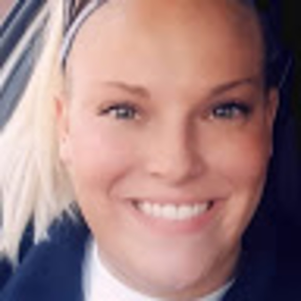 Meet your Posher, Lauren